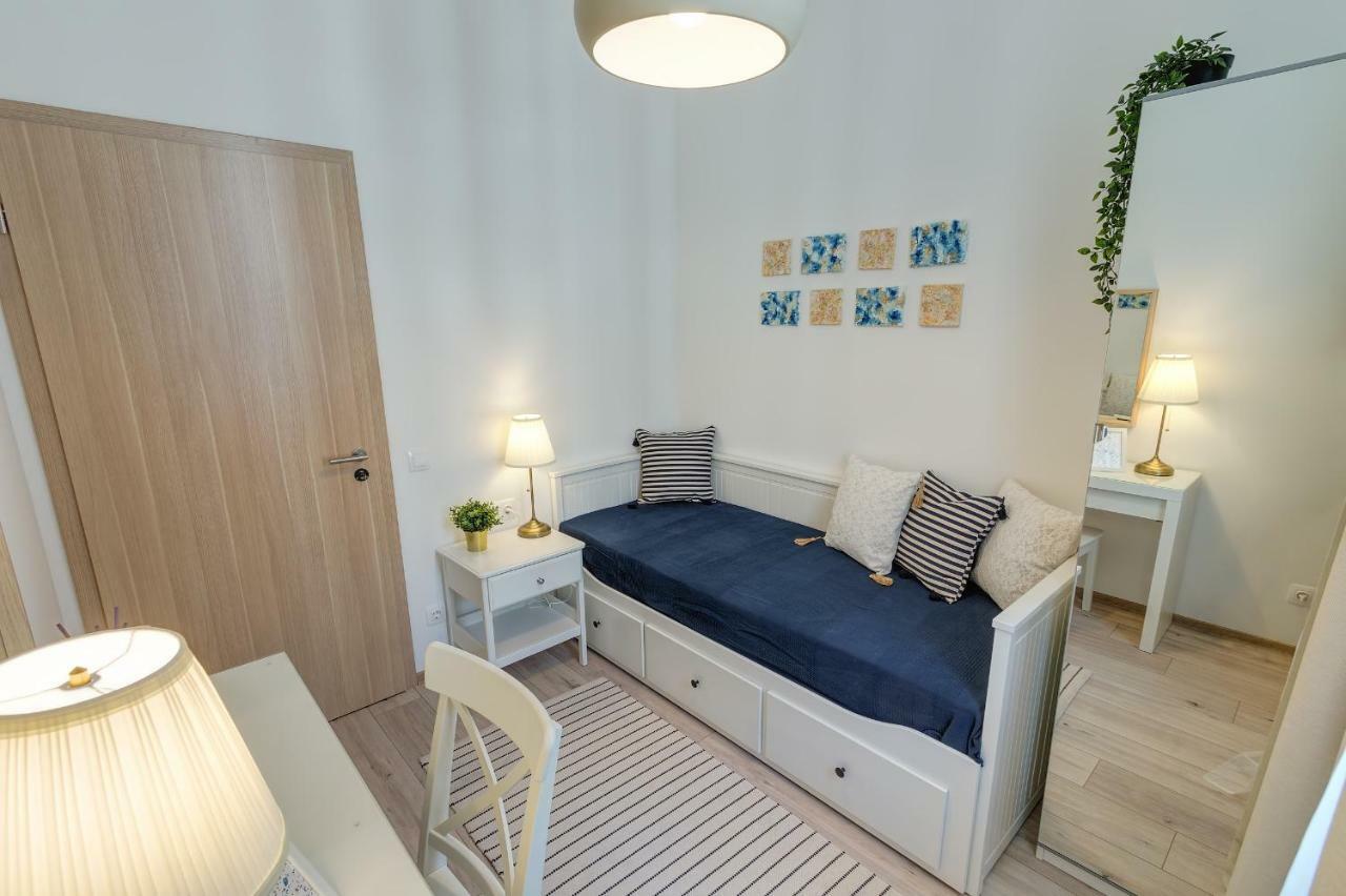 d.Five Rózsa Apartment Budapest Exterior foto