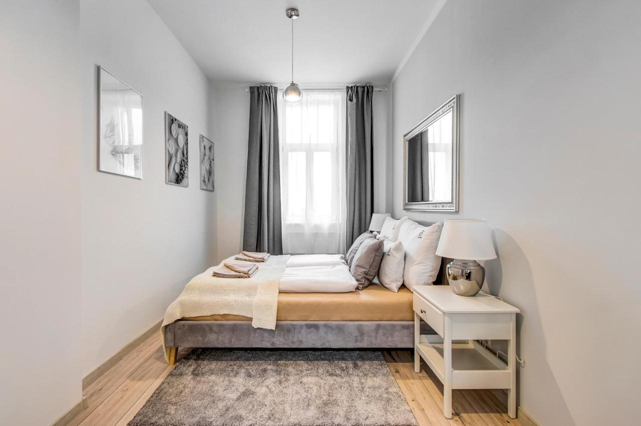 d.Five Rózsa Apartment Budapest Exterior foto